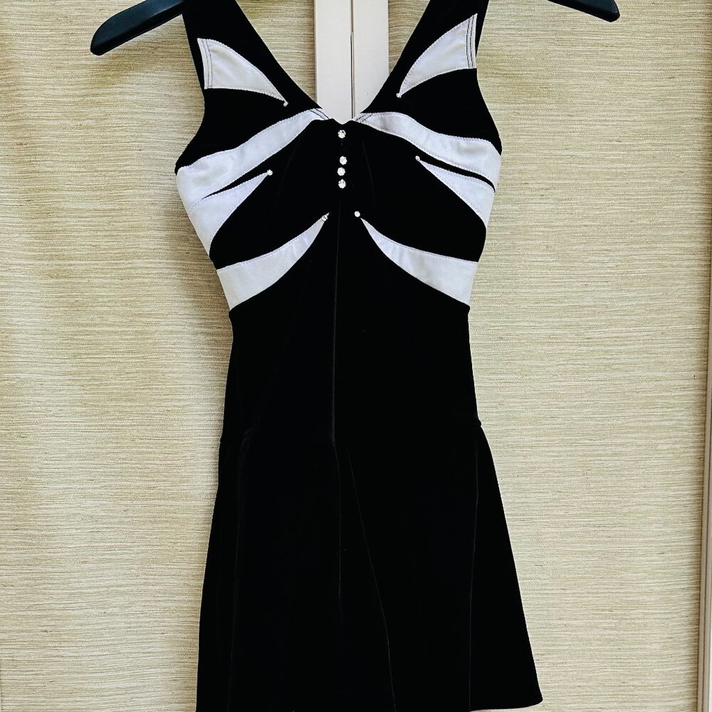 Triple Loop Figure Skating Dress Womens XS Black White Velvet Rhinestone